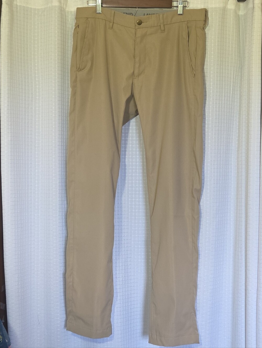 Lands’ End Pants Size 33x32  Straight Performance Golf Khakis Beige